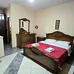 W Bush Square 4* Fushe-Kruje