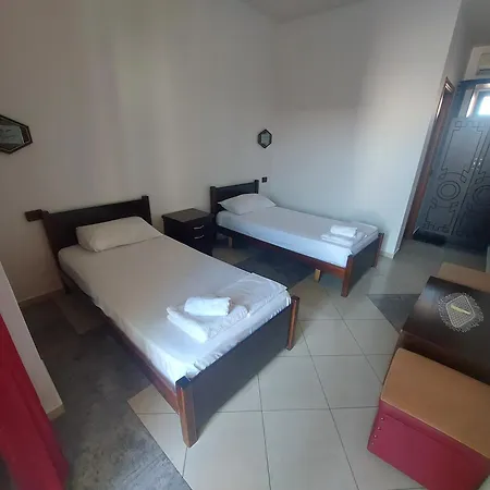 W Bush Square Hotel Fushe-Kruje