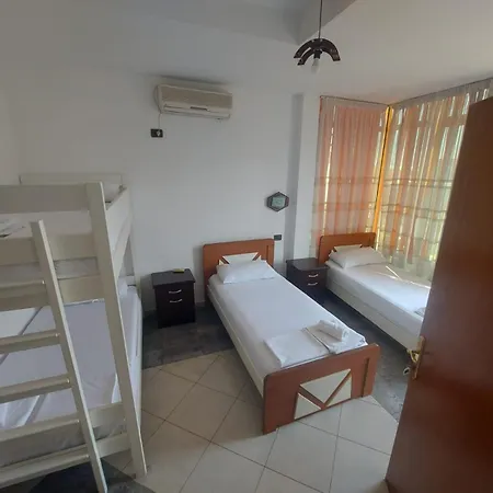 W Bush Square 4* Fushe-Kruje